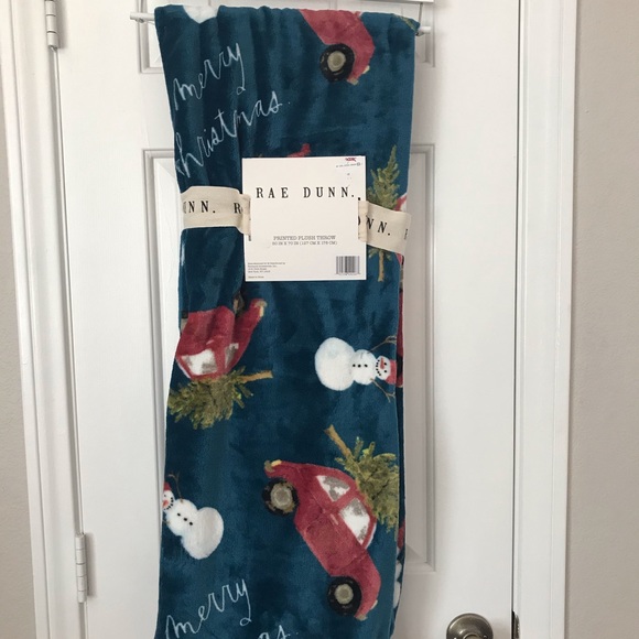 Rae Dunn Merry Christmas Throw